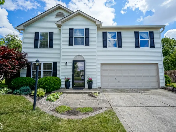 207 Broadmoor Bnd, Pittsboro, IN 46167