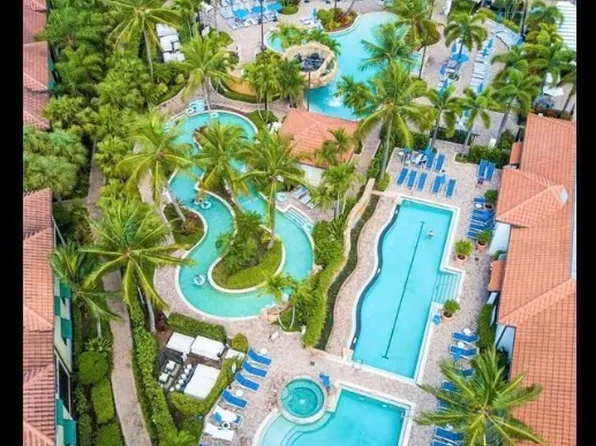1055 Sandpiper St, Naples, FL 34102