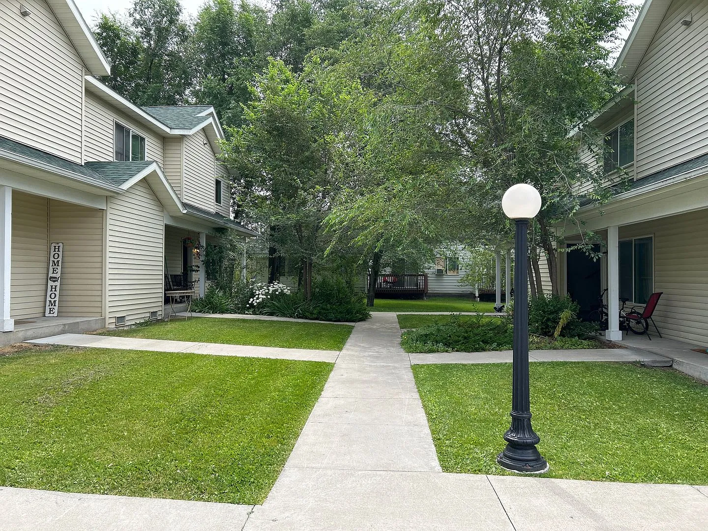 1620 Stiel Complex (MK) — Photo 1