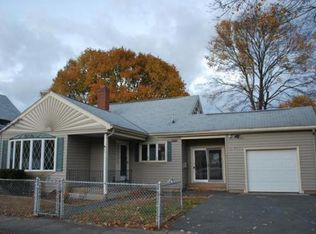 52 Pond St, Lynn, MA 01904