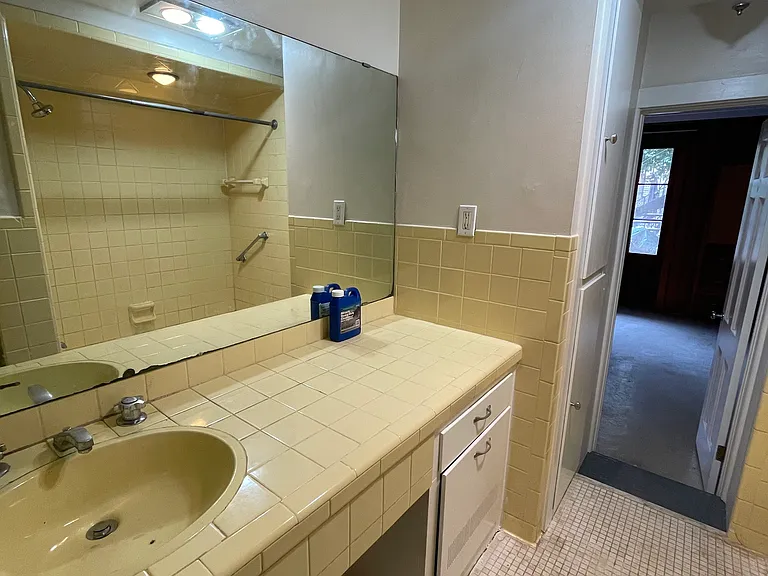253 N Jackson St #5 — Photo 15