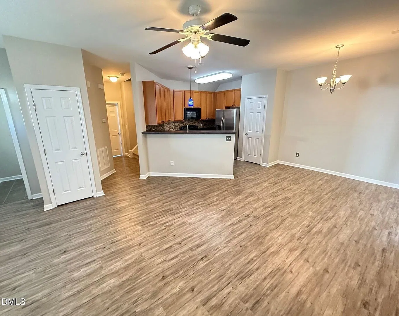 163 Deacon Ridge St — Photo 3