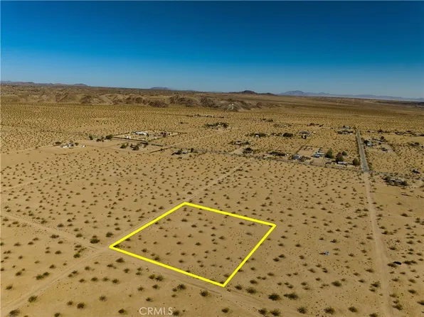 5080 Sun Beam Ave #58, Joshua Tree, CA 92252