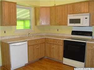 3rd image of 39A Yorktowne Pkwy