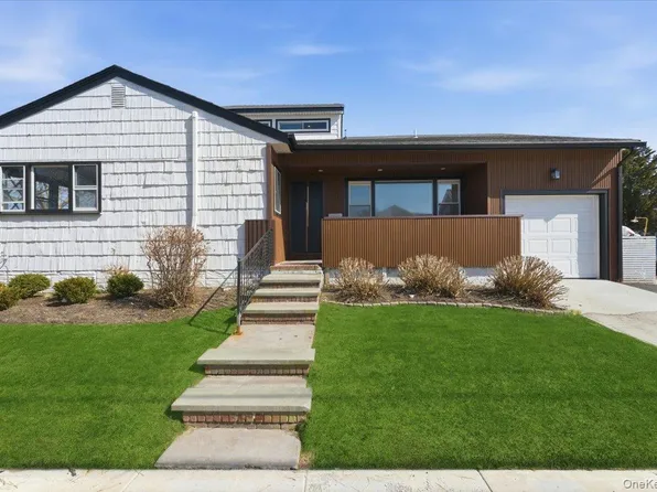 1895 Park Street, Atlantic Beach, NY 11509