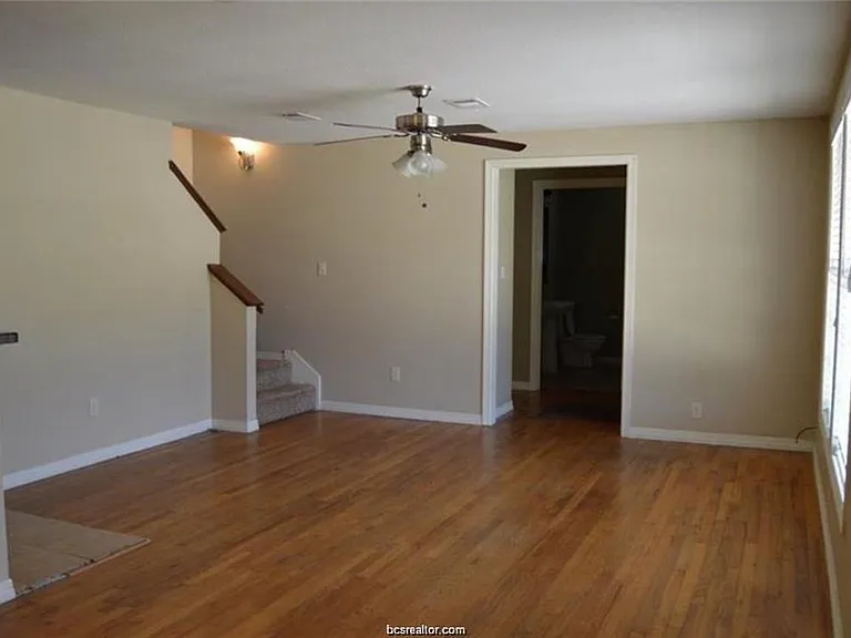 4309 Old College Rd — Photo 4