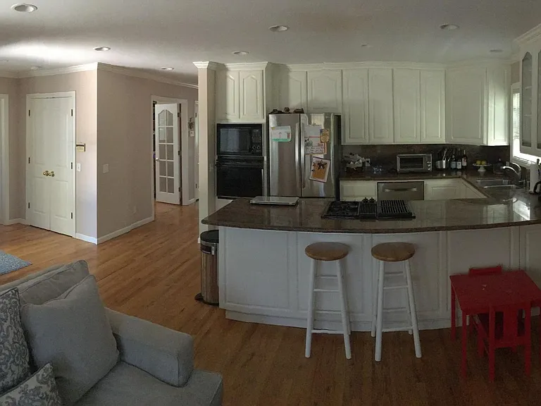 14041 Saratoga Ave — Photo 16