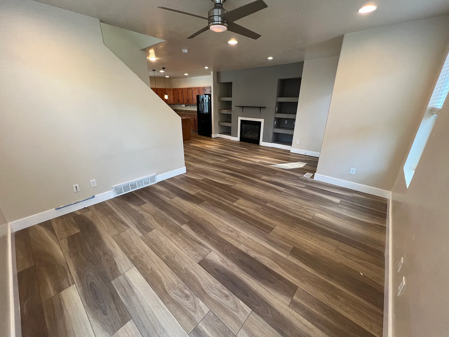 170 W Barry Links Way — Photo 2