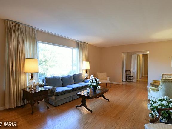 5th image of 6501 Pinecrest Ct
