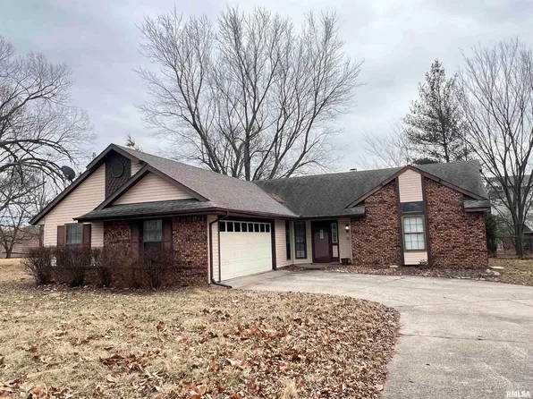 1009 Shawnee Trl, Carterville, IL 62918