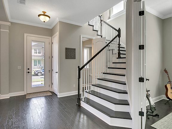 5th image of 8652 Martinson St