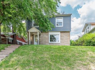 2522 Middle Rd, Davenport, IA 52803