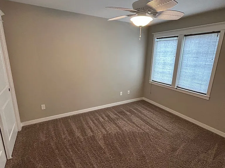407 Dreas Way — Photo 14