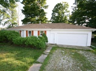 54871 Tulip Rd, New Carlisle, IN 46552