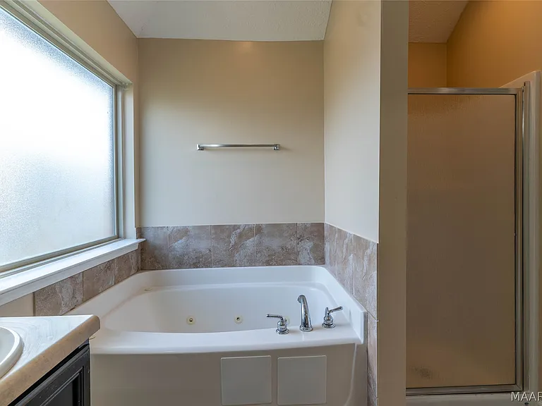 1818 Cotton Blossom Way — Photo 16