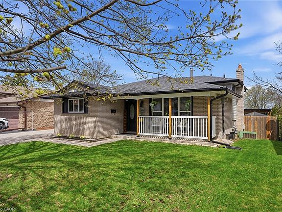 3rd image of 46 Glenvale Dr