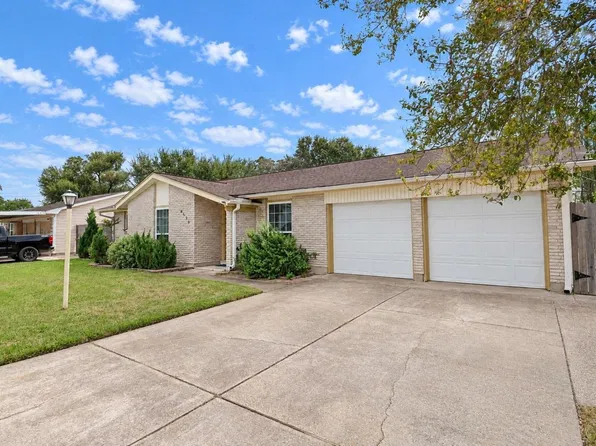 5515 Saxon Dr, Houston, TX 77092