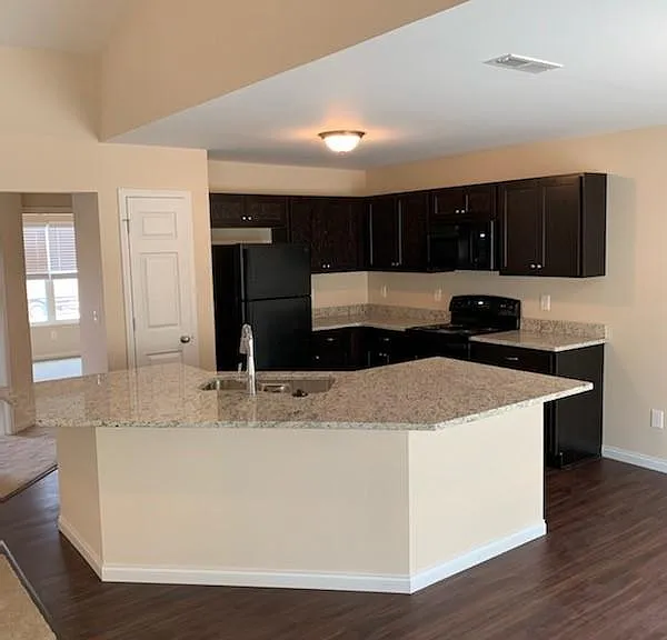 6513 Hammer Ct — Photo 6