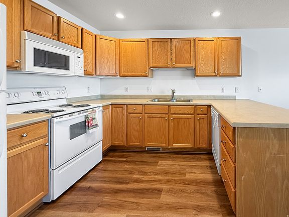 5th image of 1202 S 1410 E