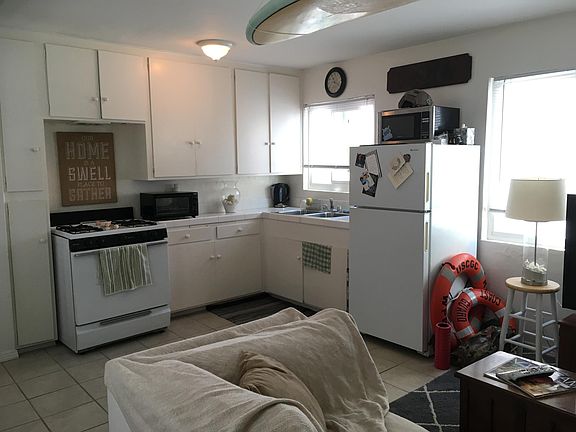 5th image of 857 1/2 Missouri St