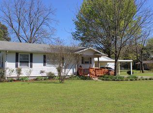 4217 Cloverdale Dr NW, Huntsville, AL 35805