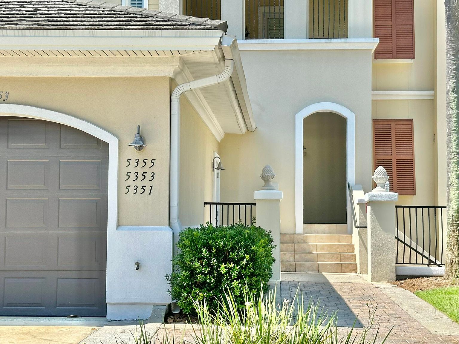 5353 Pine Ridge Ln #5353