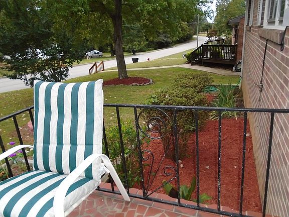5th image of 529 Cedarbrook Dr
