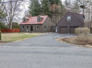 88 Mechanic St, Amherst, MA 01002