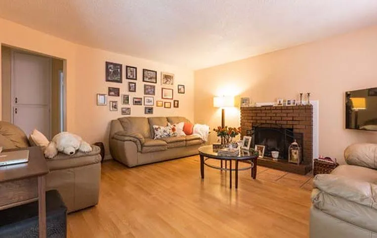 2 bed, 1100 sqft, $1,945 — Photo 1