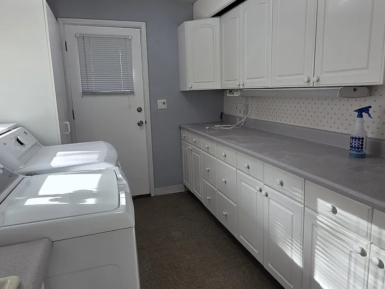 1796 S 2600 E — Photo 18