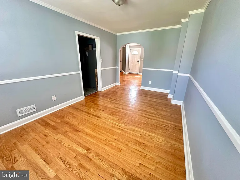 8318 Loch Raven Blvd — Photo 9