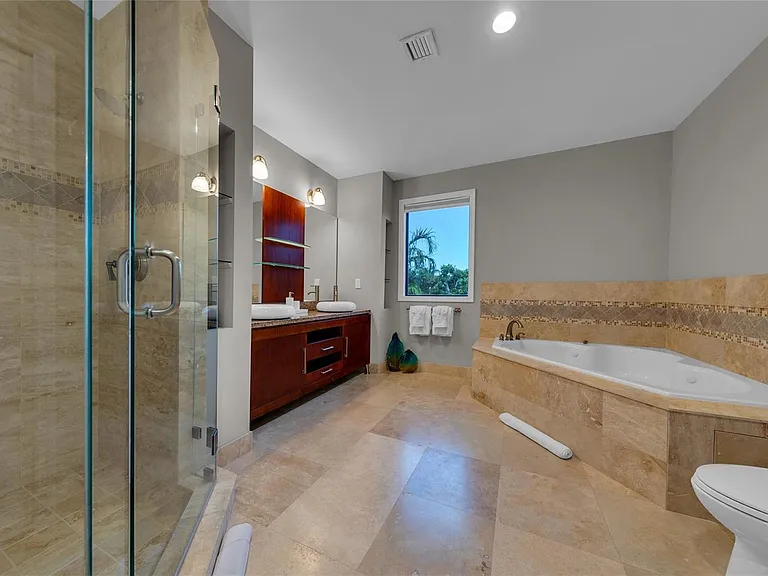 616 Riviera Isle Dr — Photo 9
