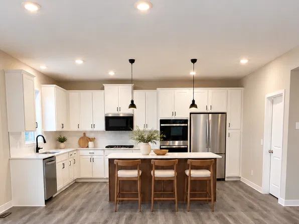 914 Foxglove Ter, Waconia, MN 55387