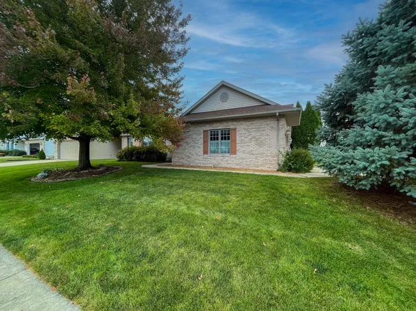 3700 Satinwood Dr, Springfield, IL 62712