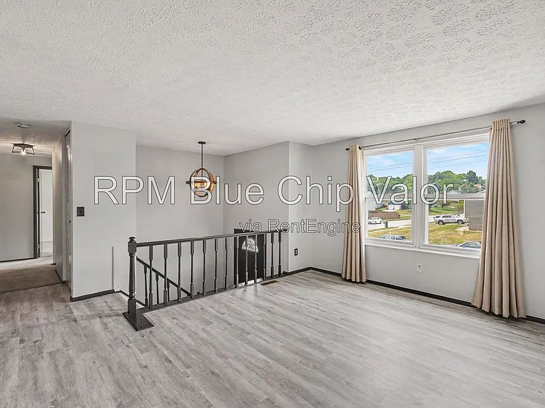11674 Greenhaven Ct — Photo 12