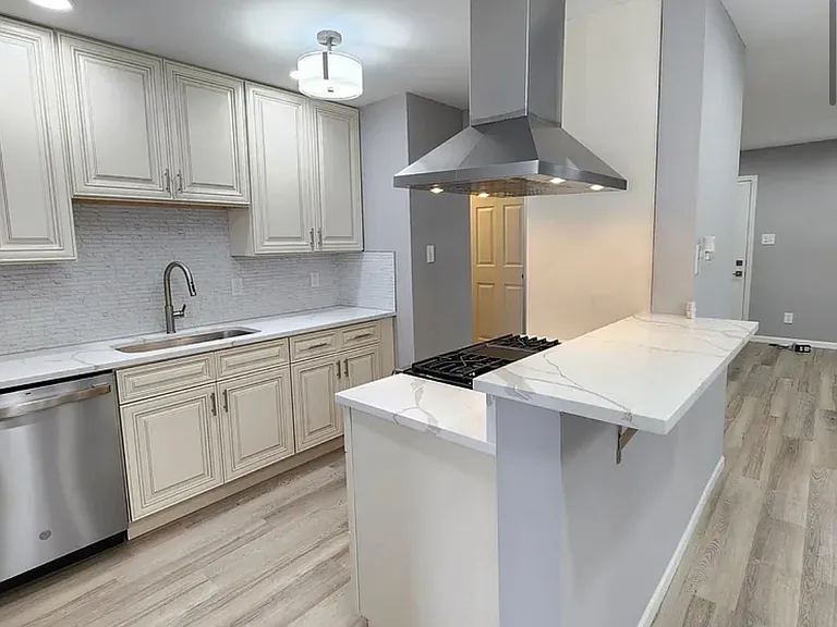 7809 Belmont Ave — Photo 13