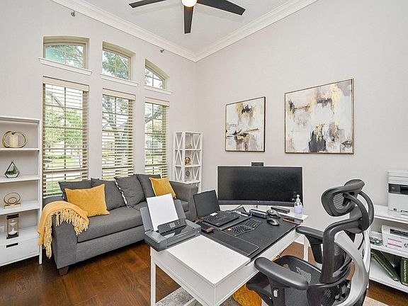 5th image of 17607 Astrachan Rd