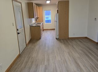 804 Hanna Blvd, Waterloo, IA 50701