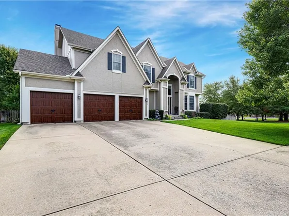14941 Benson St, Overland Park, KS 66221