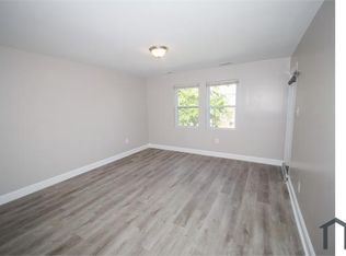 1232 18th St NE APT 4, Washington, DC 20002