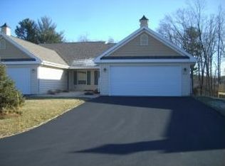 1018 Charles Wright Dr, Waupaca, WI 54981