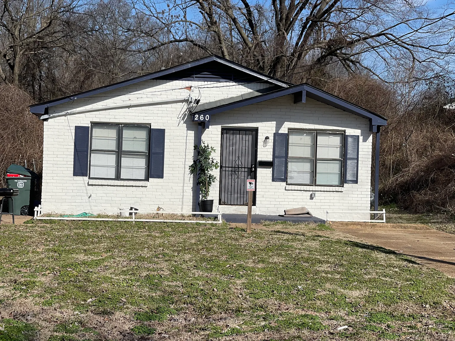 4 bed, 1.5 bath, 1165 sqft, $1,600 — Photo 1