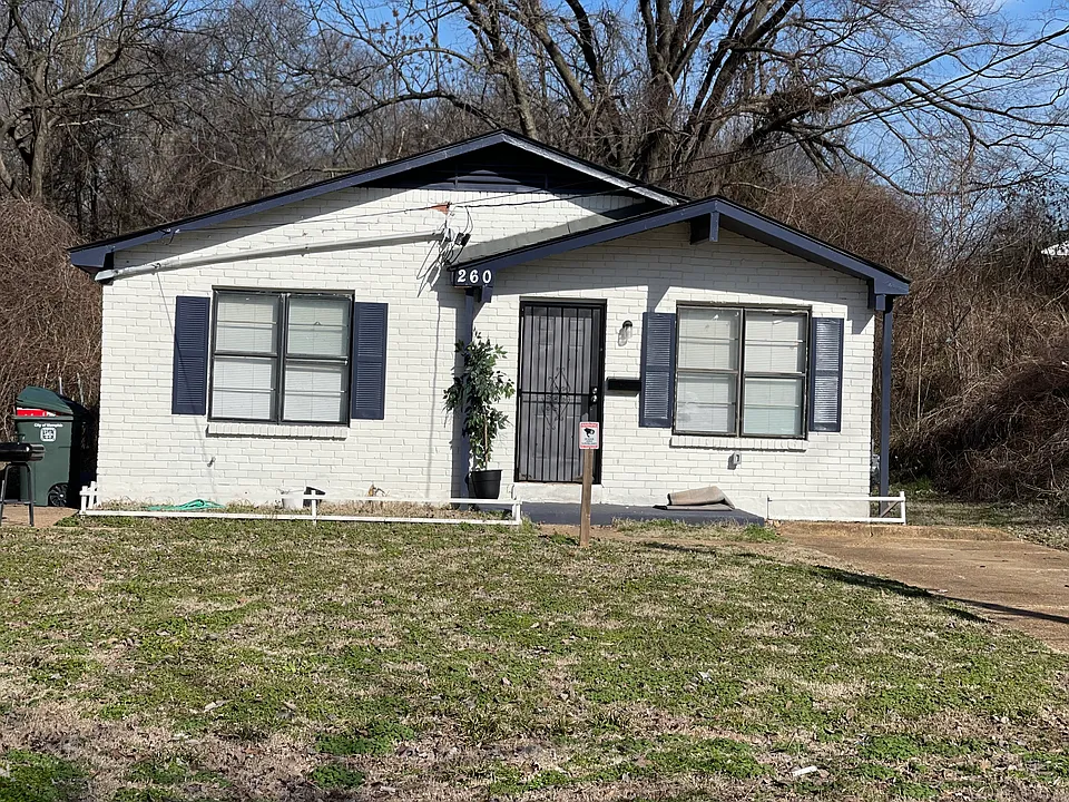 260 W Davant Ave