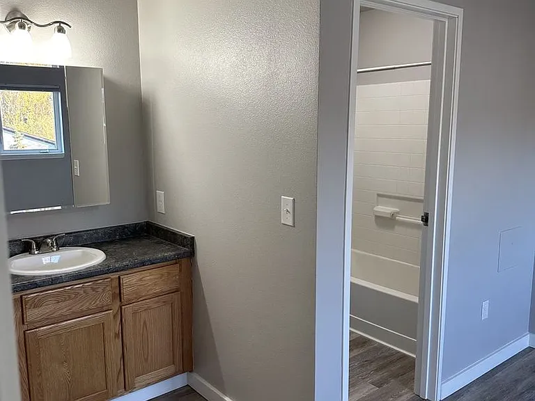 1930 N Creekwood Park Cir — Photo 11