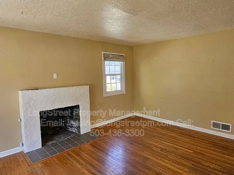 7036 N Concord Ave — Photo 5