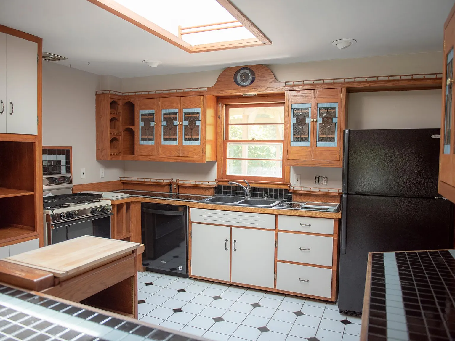 1407 S Maple St — Photo 3