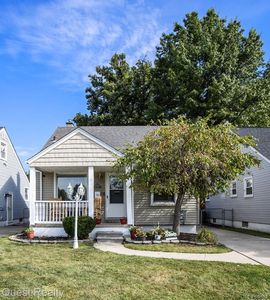 22655 California St, Saint Clair Shores, MI, 48080