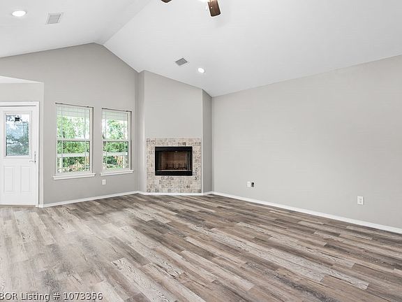 4th image of 2026 Lisa Ln