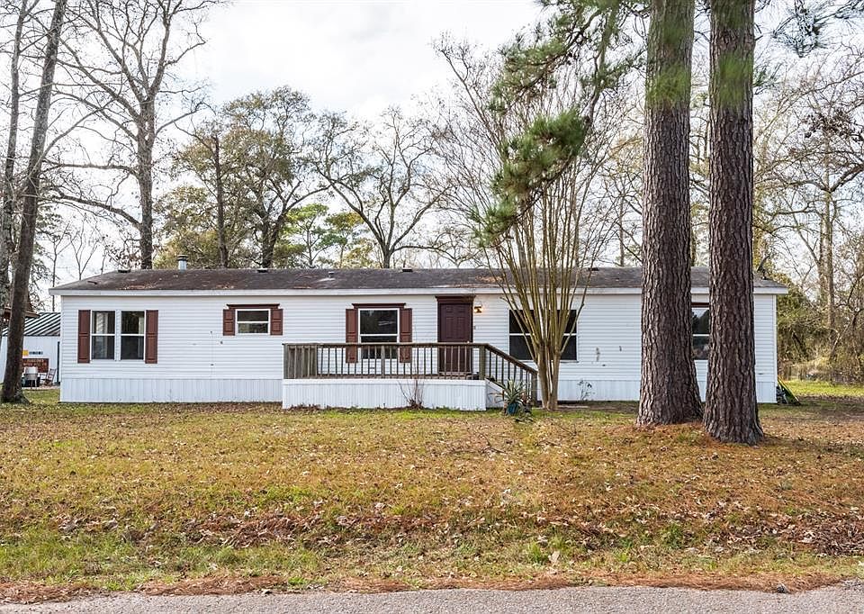 1st image of 33215 Lois Ln