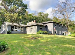 9 Mattern Rd, Preston, CT 06365